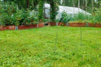 Två monterade Low-Cat-bågar utan duk
